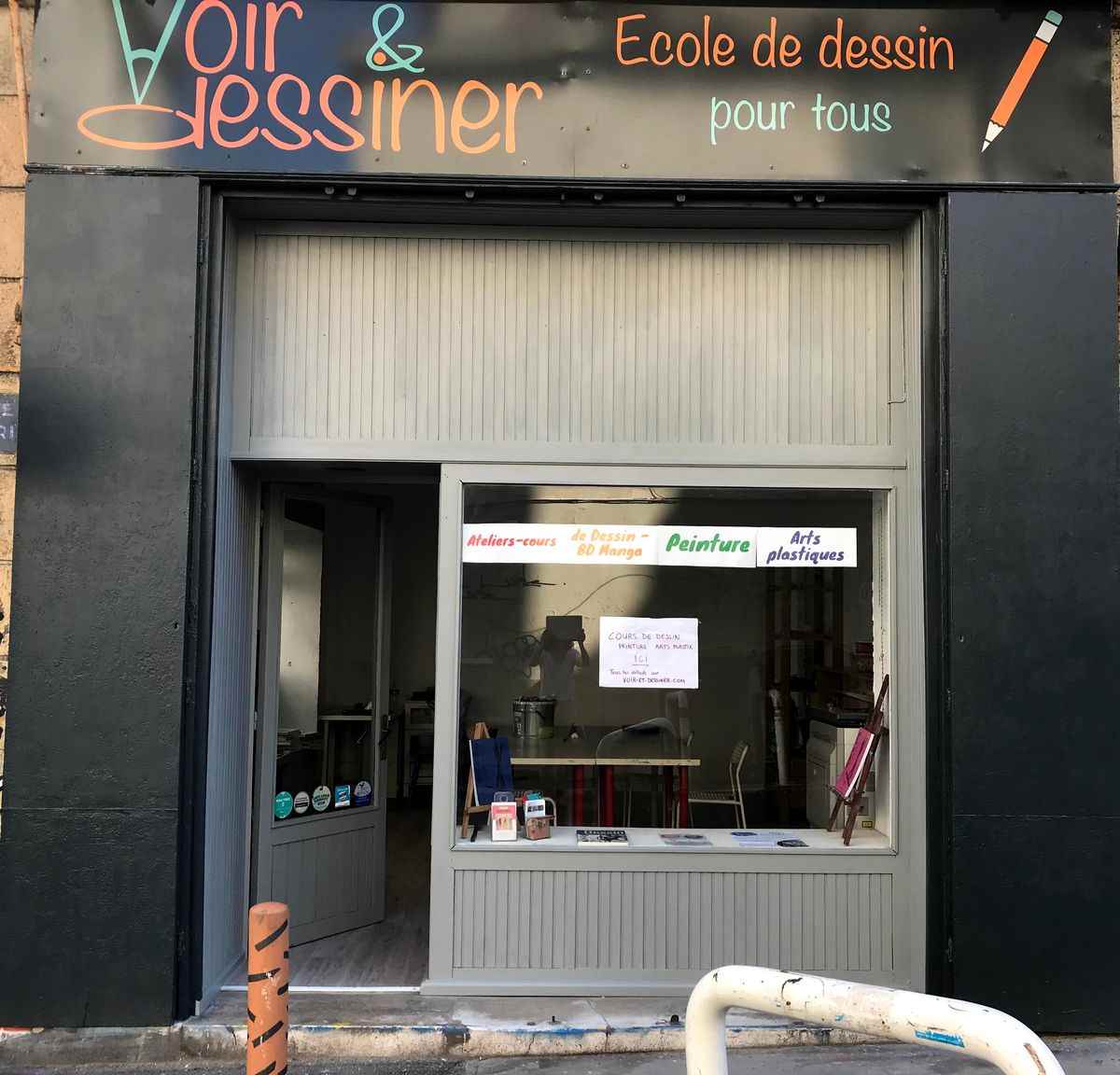 Entree voir et dessiner